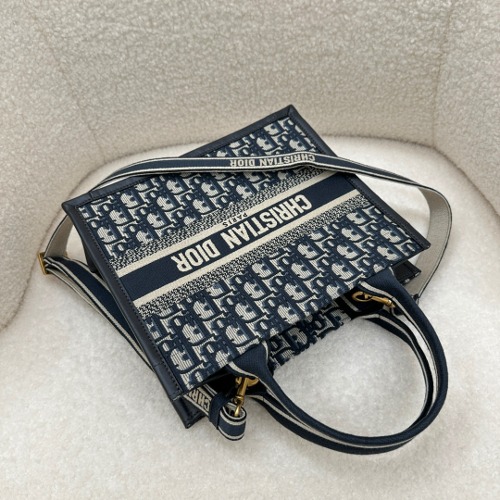 DIOR 디올 북 토트 스몰 M1324CZBB