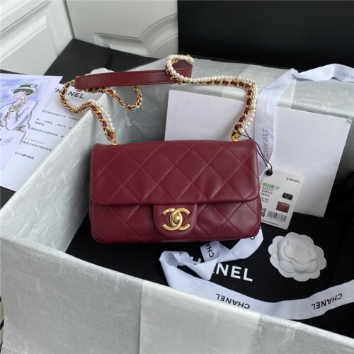 CHANEL 샤넬 크리스탈 펄 체인 플랩백 AS2210