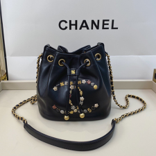 Chanel 샤넬 버킷백 AS18838