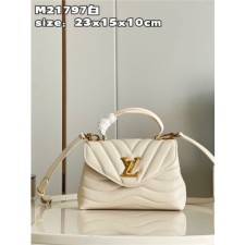 LOUIS VUITTON 루이비통 홀드 미 토트백 M21797