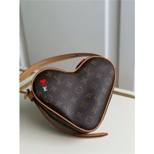 Louis Vuitton 루이비통 게임 온 쾨르 M57456