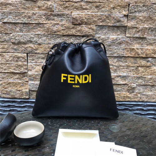 Fendi 펜디 숄더&크로스백 미디움