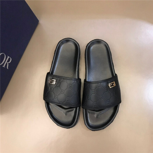 GUCCI 구찌 남성용 슬리퍼 G61051