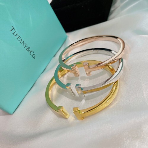 Tiffany & Co 티파니 T 스퀘어 브레이슬릿 팔찌